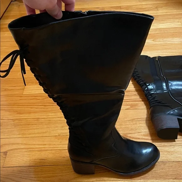 NWT Torrid Black Leather Lace Back Knee-High Boots Size 10 Wide - Picture 3 of 7